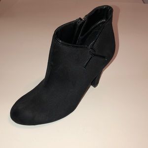 Beautiful Suede Black Ankle Boot Heels - Brand New